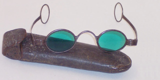 Illustration for article titled Strange and Wonderful Moments in the History of Eyeglasses